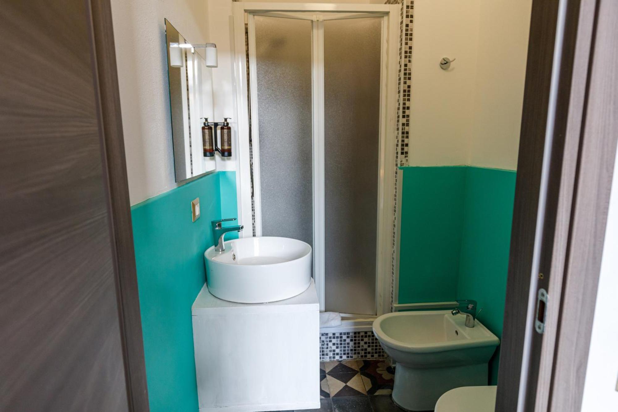 Onlyrooms III - Recommended For Under 30S Cagliari Room photo
