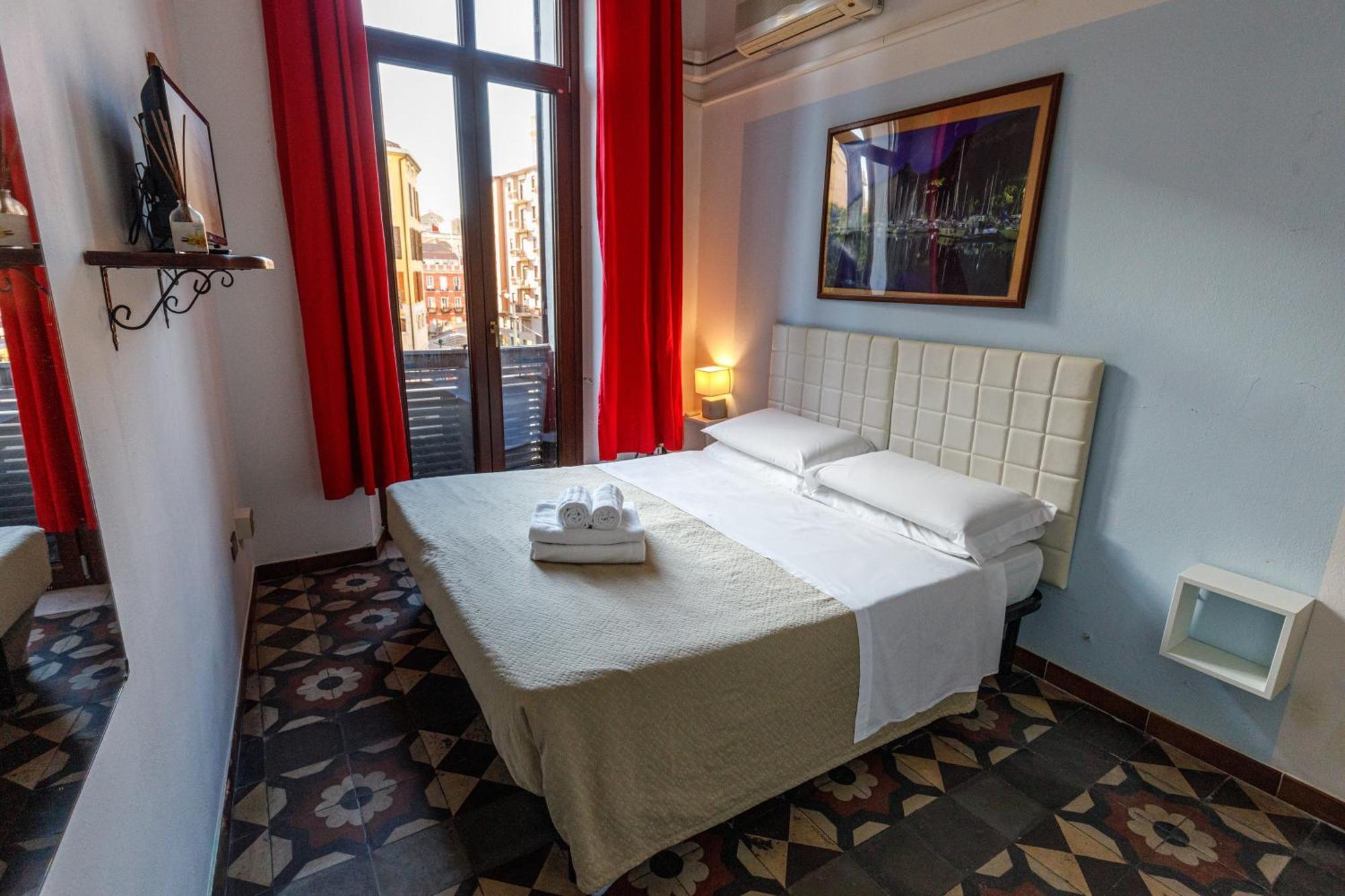 Onlyrooms III - Recommended For Under 30S Cagliari Exterior photo