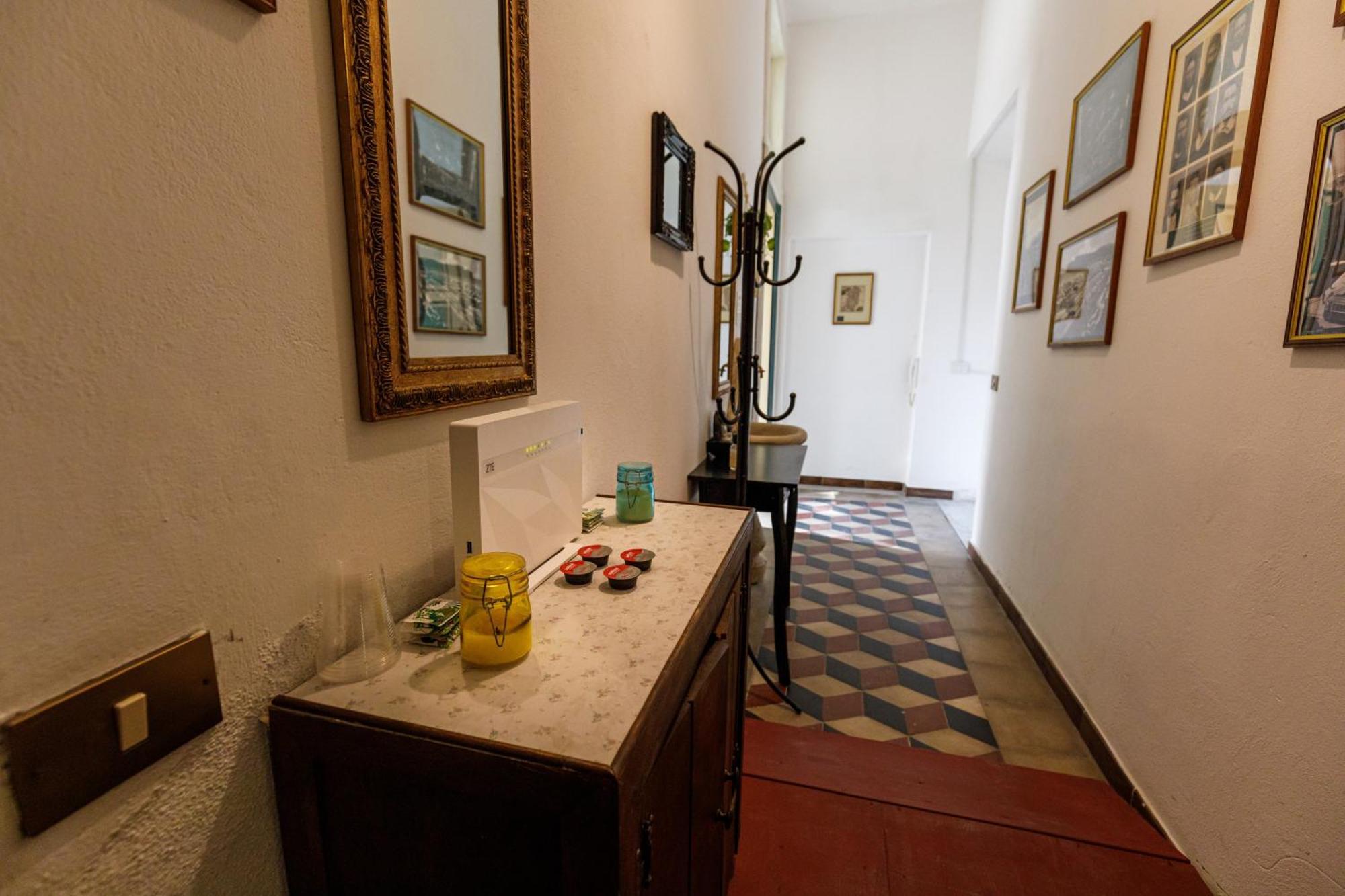 Onlyrooms III - Recommended For Under 30S Cagliari Exterior photo