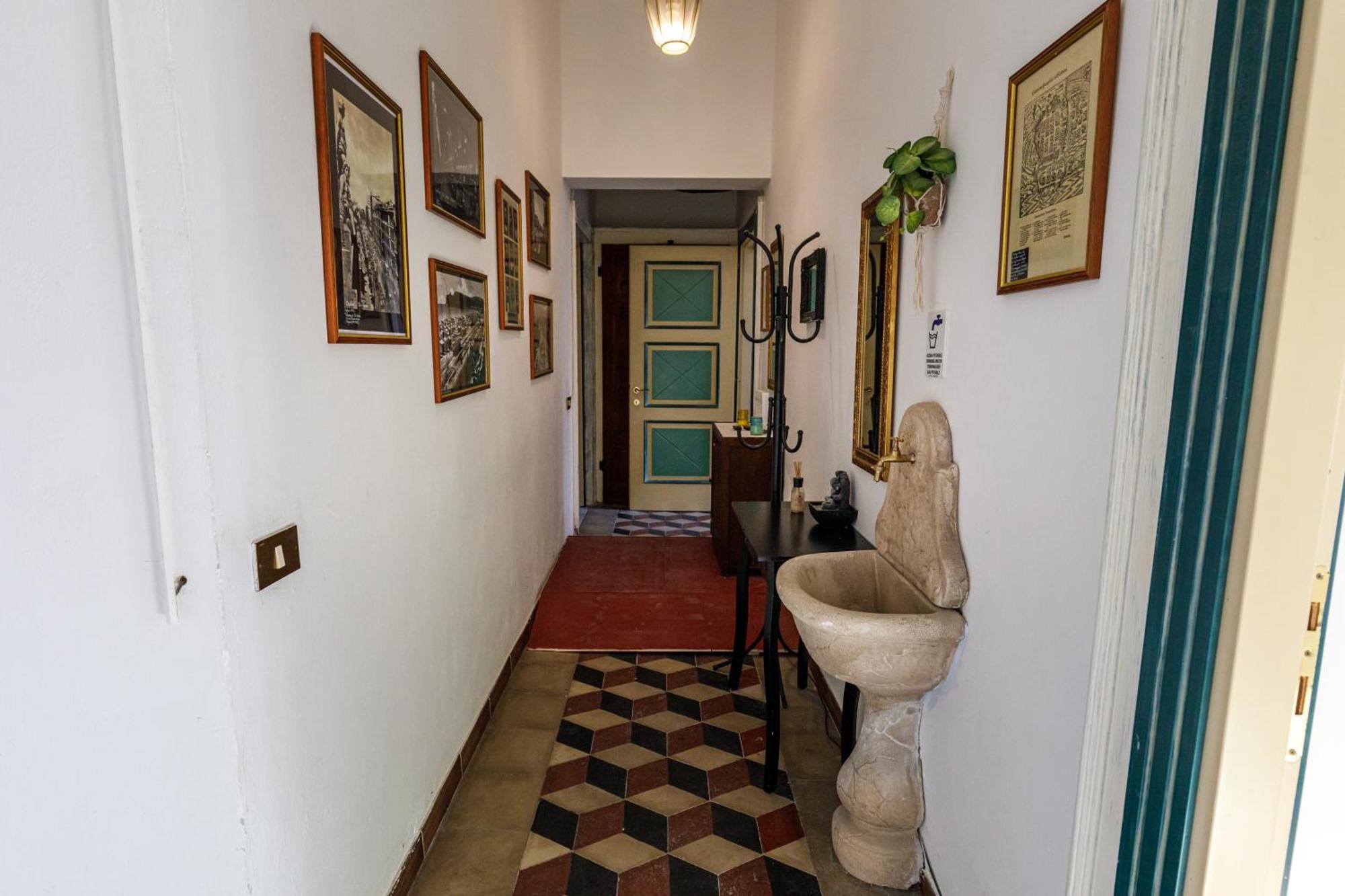Onlyrooms III - Recommended For Under 30S Cagliari Exterior photo
