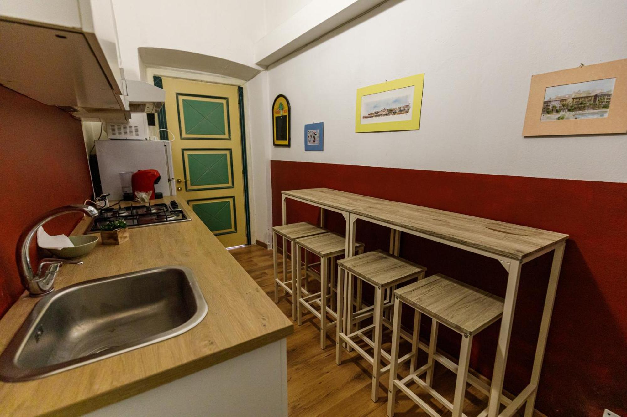 Onlyrooms III - Recommended For Under 30S Cagliari Room photo