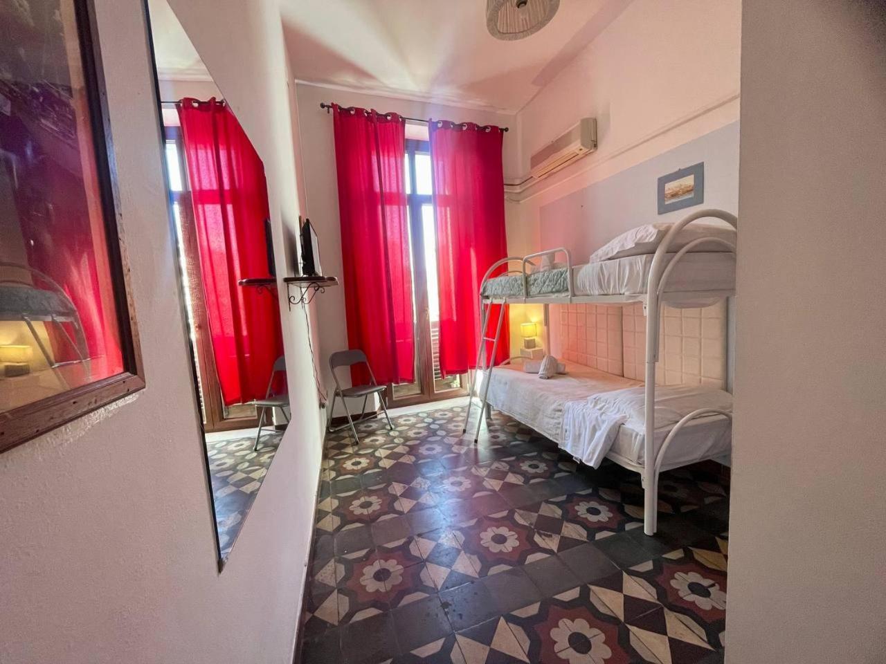 Onlyrooms III - Recommended For Under 30S Cagliari Room photo