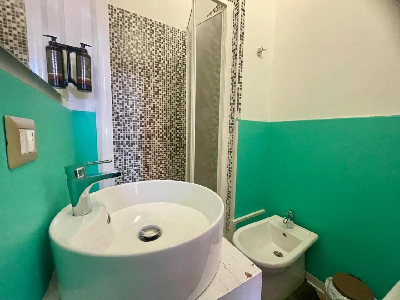Onlyrooms III - Recommended For Under 30S Cagliari Exterior photo